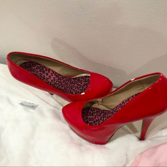 Sexy Red Platforms Heels - Picture 8 of 8